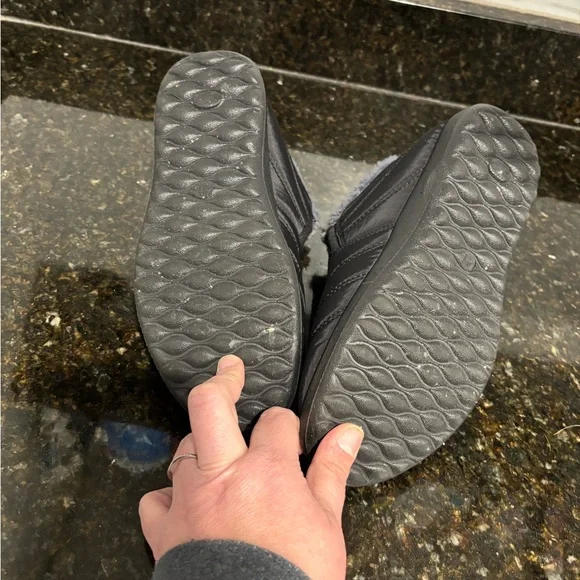 BJ Womens Fashionbanana Black Quilted Ankle Bootie 41/ 10.5 Waterproof Slip-On - Picture 6 of 12